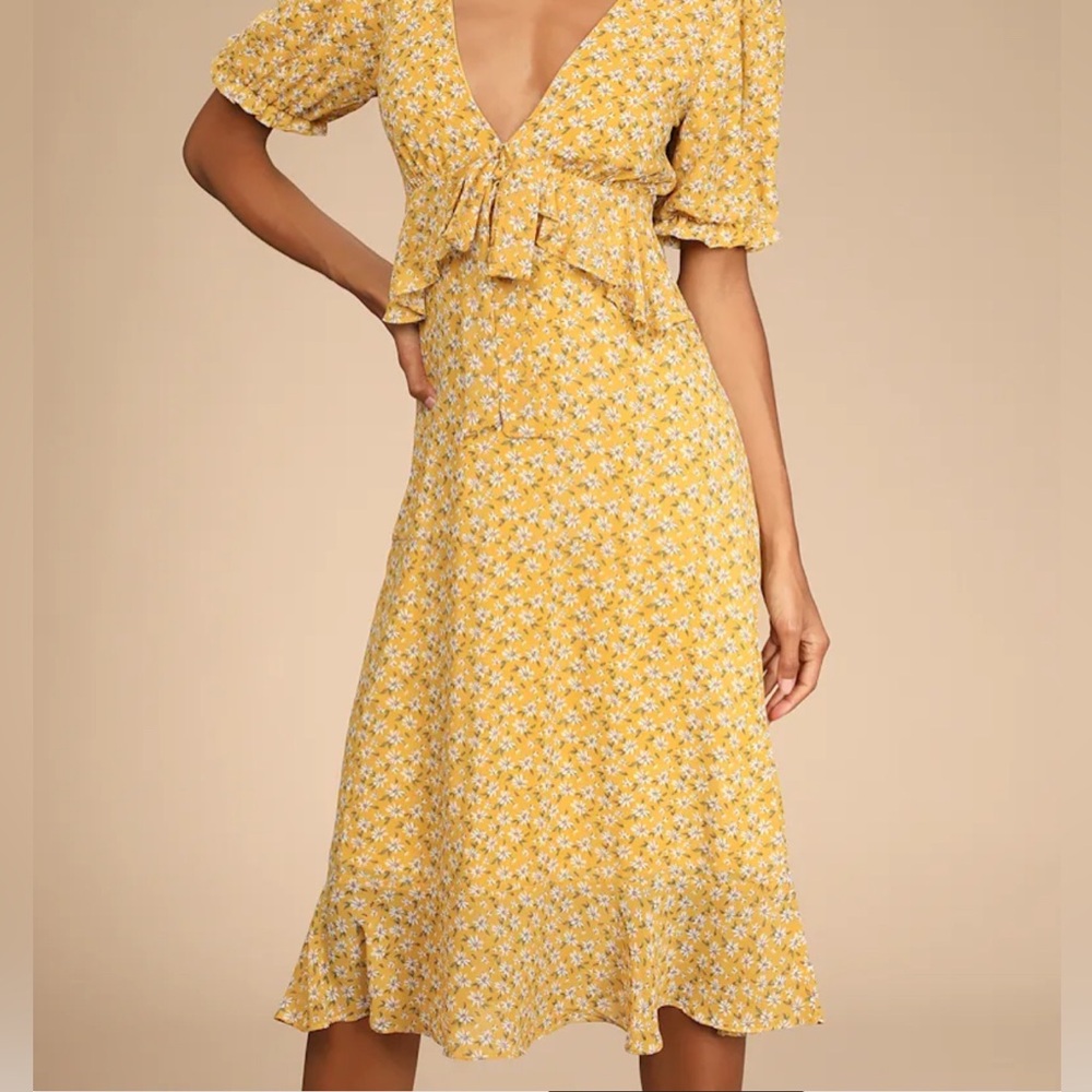 Anything Lovelier Yellow Floral Print Tiered Midi Dress - Picture 7 of 12